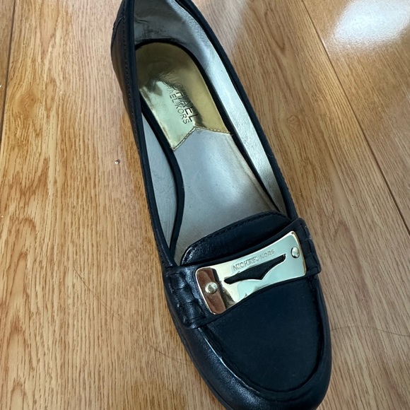 Michael Kors ladies shoes size 6.5 - Picture 3 of 9